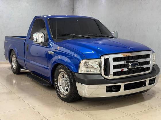 FORD F-250 3.9 TROPIVAN DIESEL 4P MANUAL FORD F-250 3.9 TROPIVAN DIESEL 4P MANUAL
